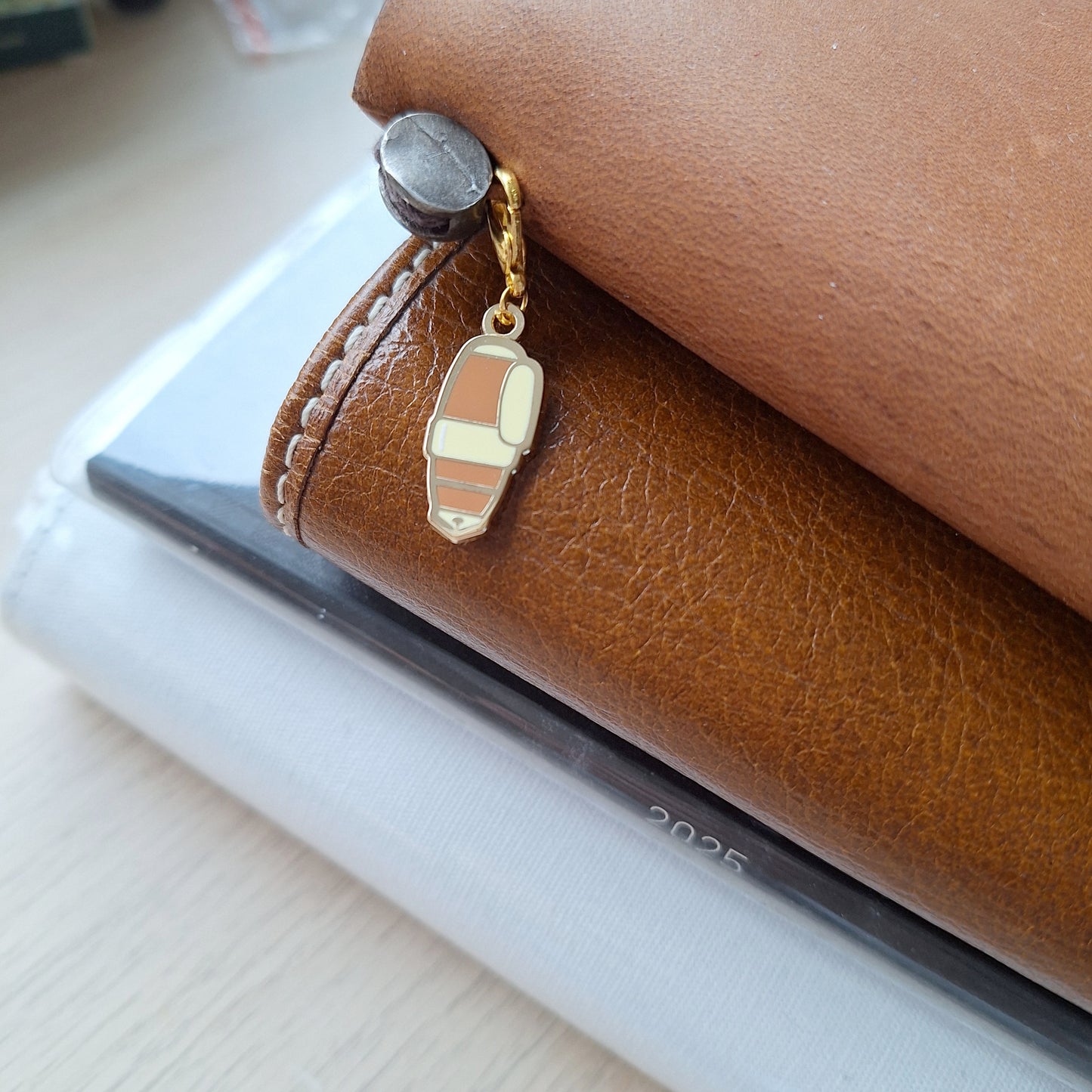 Fountain pen charm - GOLD
