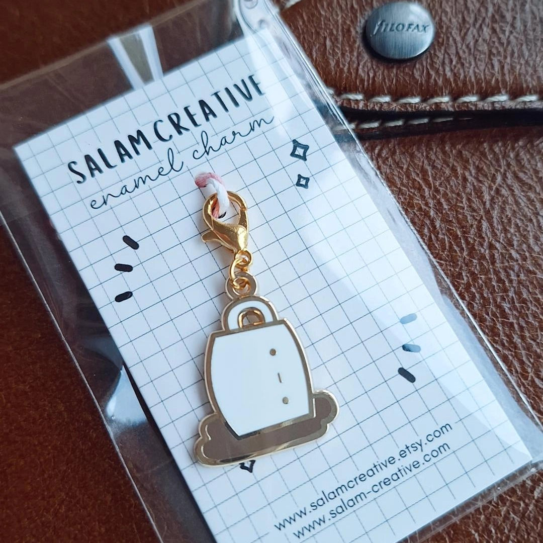 Spilled Mug charm - GOLD